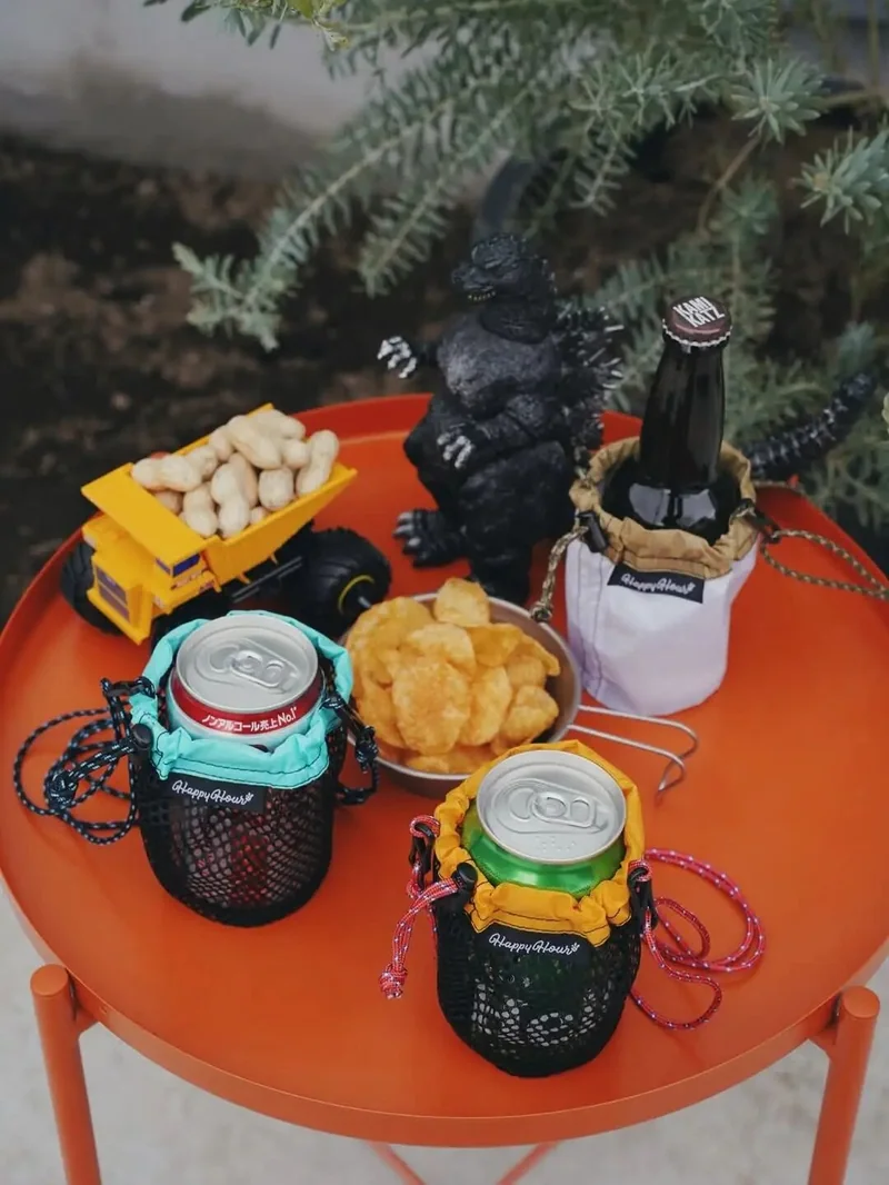HAPPY HOUR 彩色圓形包袋陳列